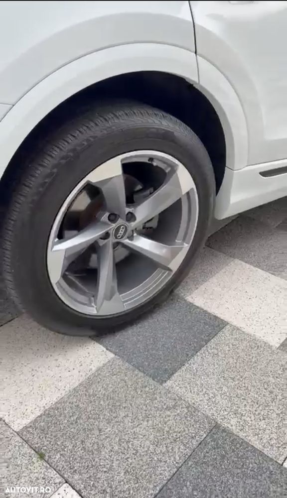 Audi Q8 3.0 55 TFSI quattro Tiptronic MHEV - 12