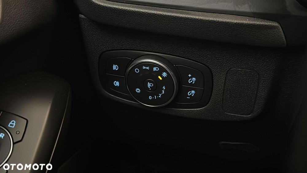 Ford Focus 1.5 EcoBlue Titanium X - 29