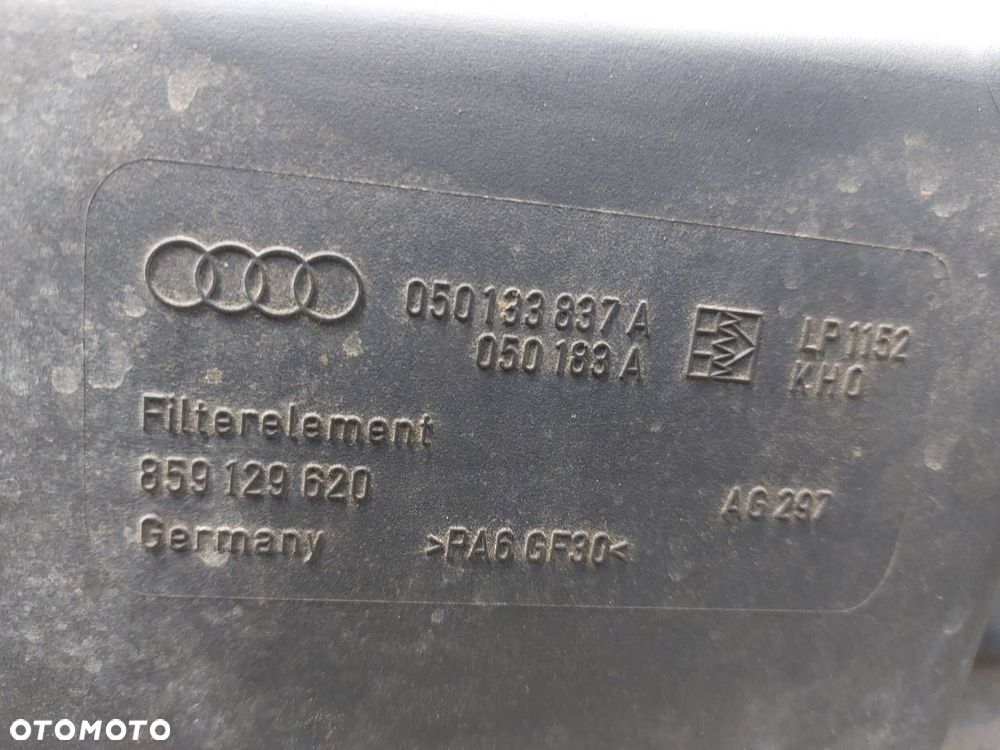 OBUDOWA FILTRA + PRZEPŁYWOMIERZ + RURA DOLOT AUDI 80 B4 1.6 8V 050129627C - 2