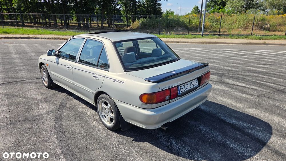 Mitsubishi Lancer - 13