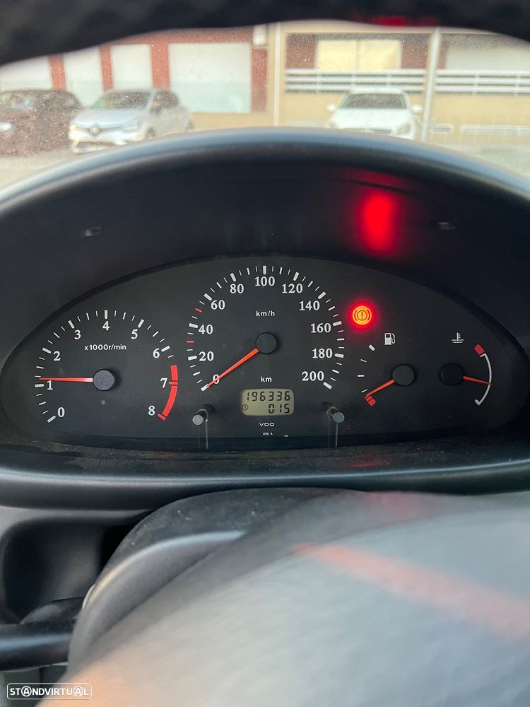 Nissan Micra 1.3 GX - 4