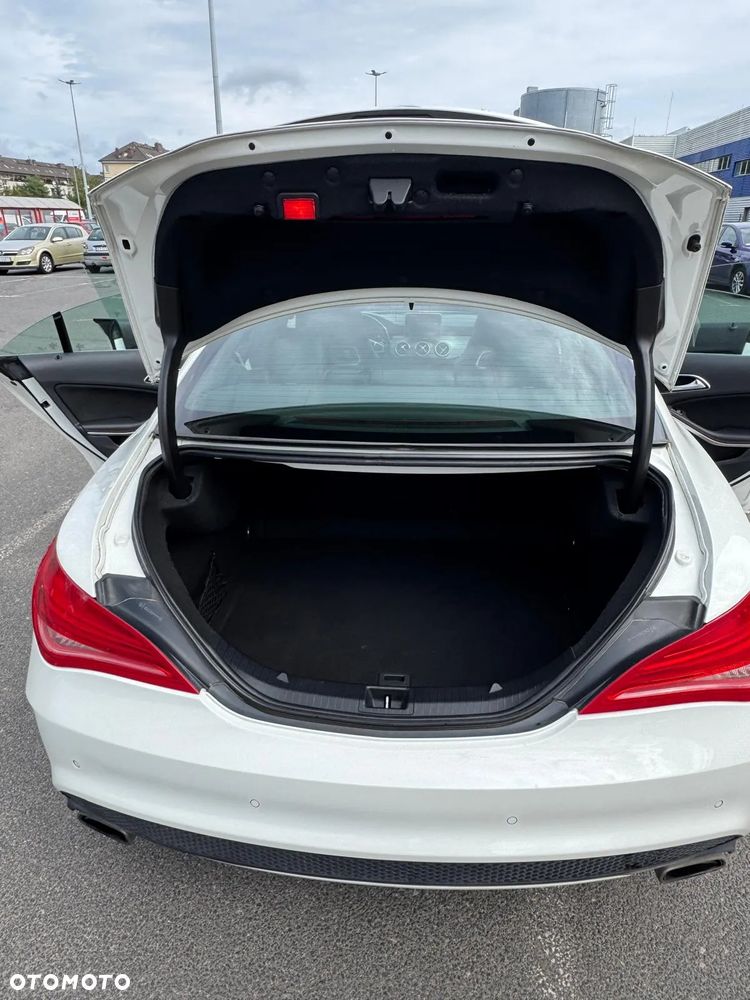 Mercedes-Benz CLA - 11