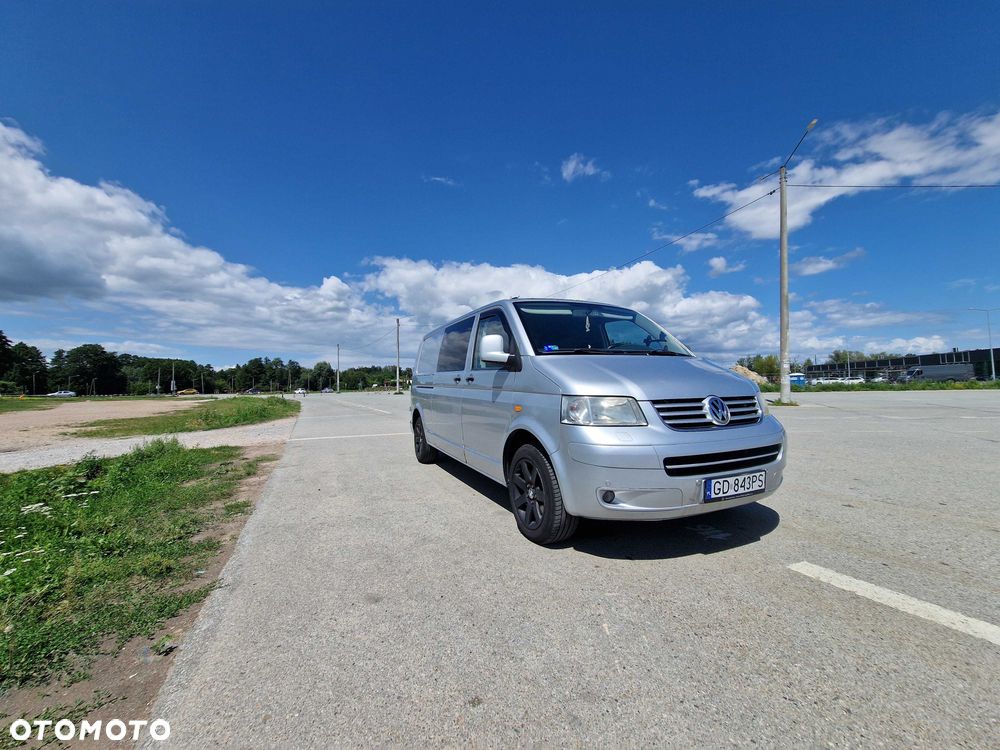 Volkswagen Transporter - 1