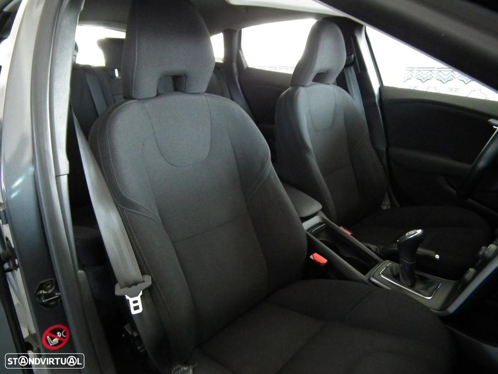 Volvo V40 1.6 D2 Kinetic - 17