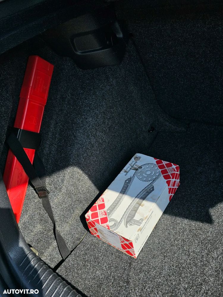 Volkswagen Golf 1.4 TSI Highline - 16