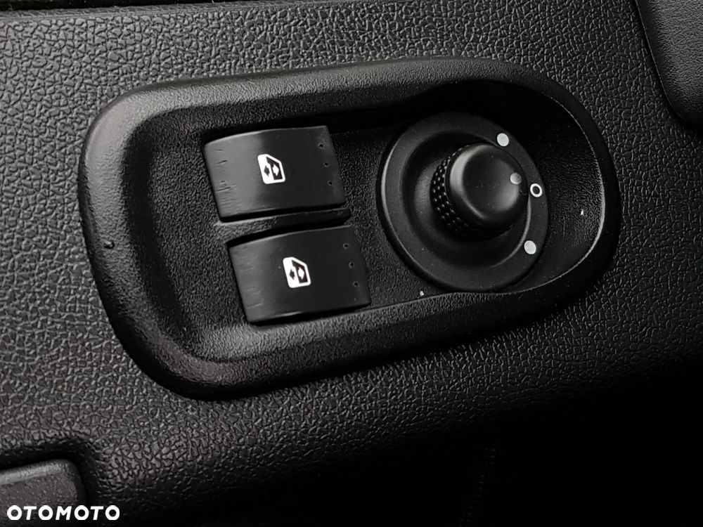 Renault MASTER KONTENER 8EP 4,23x2,23x2,24 KLIMA KRAJOWY MANUAL  6-BIEGÓW - 9