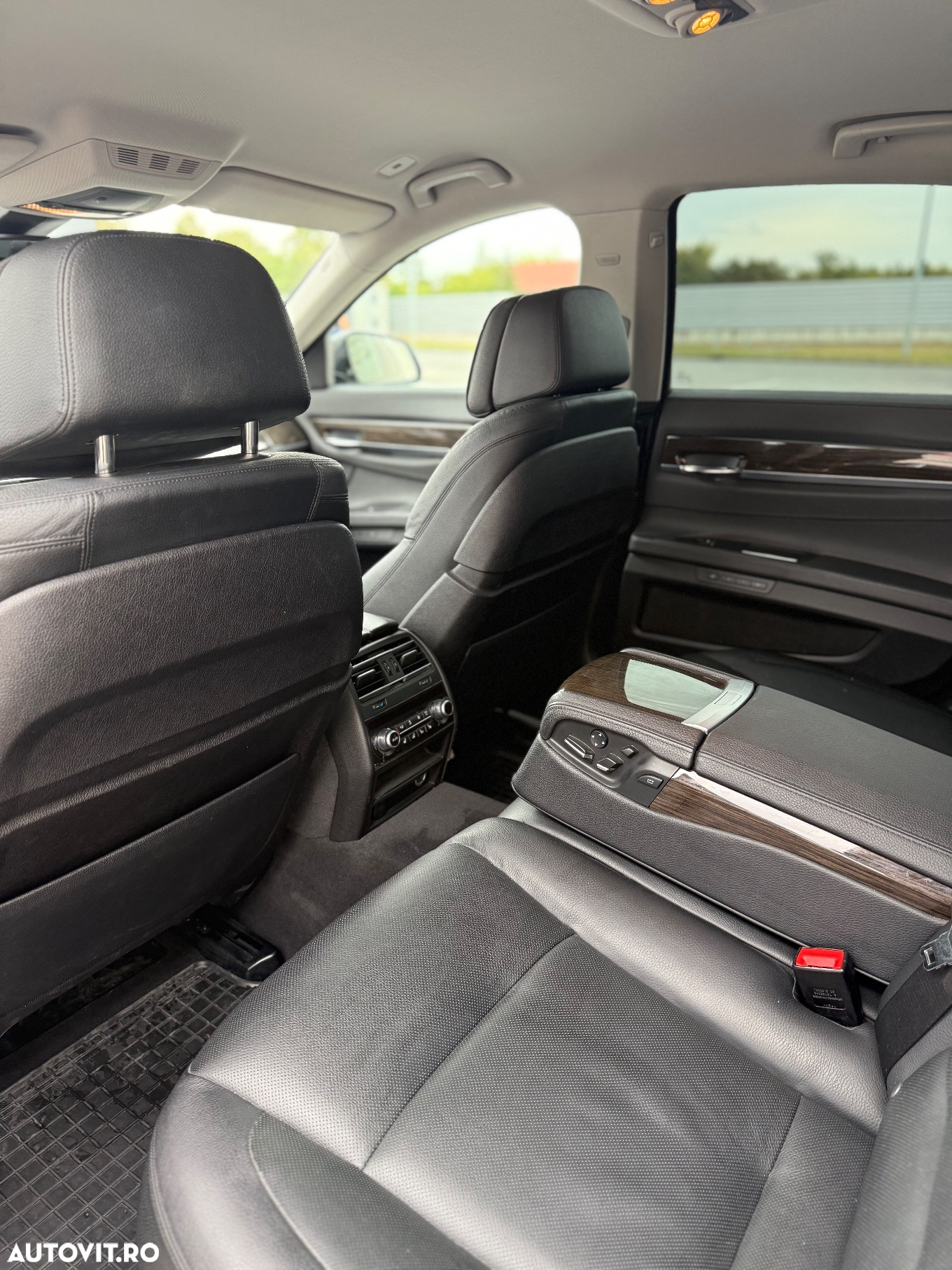 BMW Seria 7 740d xDrive - 6