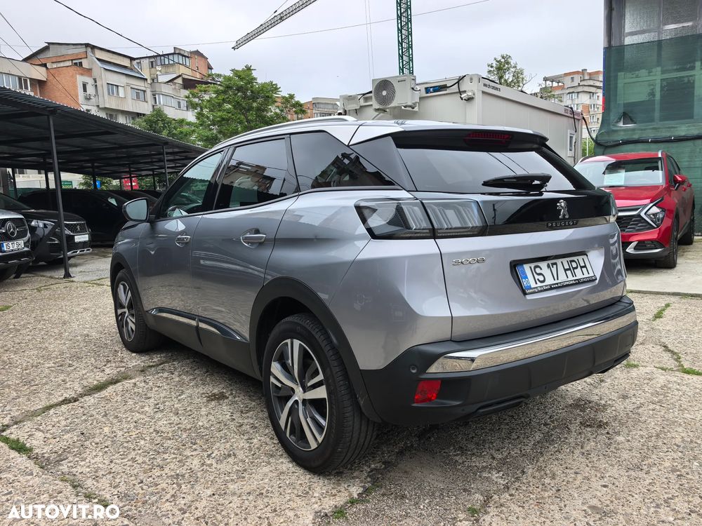 Peugeot 3008 BlueHDi 130 Stop & Start EAT8 Allure - 4