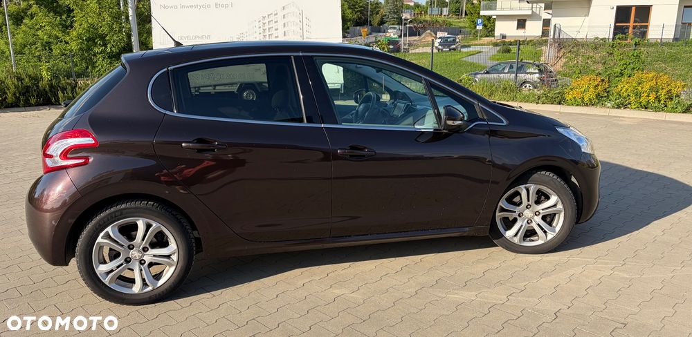 Peugeot 208 1.4 VTi Allure - 9