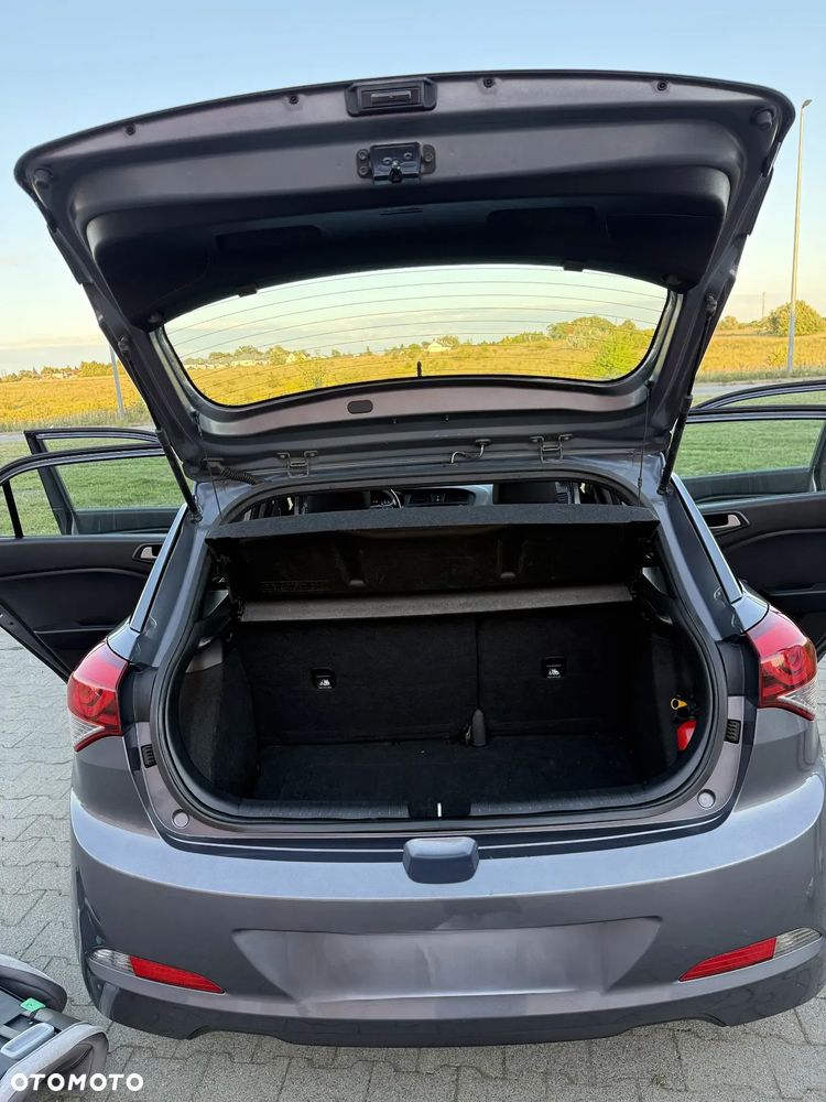 Hyundai i20 1.2 Comfort - 19