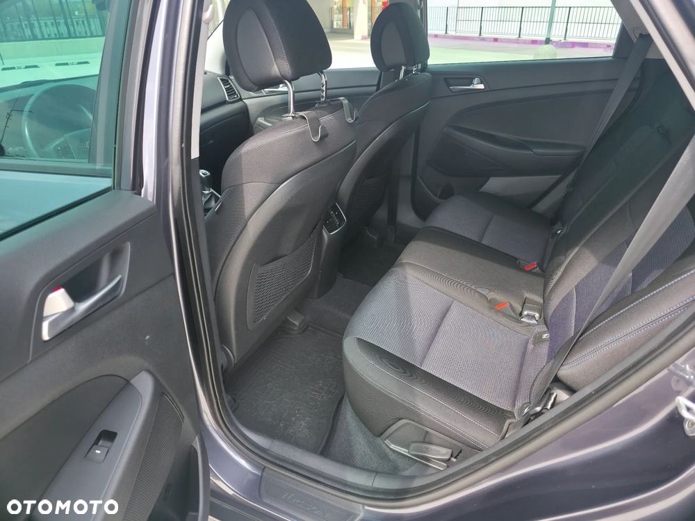 Hyundai Tucson 1.6 GDI BlueDrive Comfort 2WD - 23