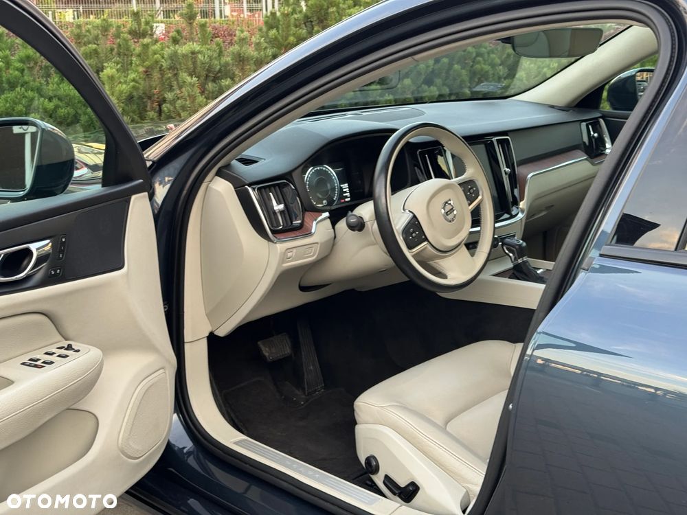 Volvo S60 T6 AWD Geartronic Momentum - 11