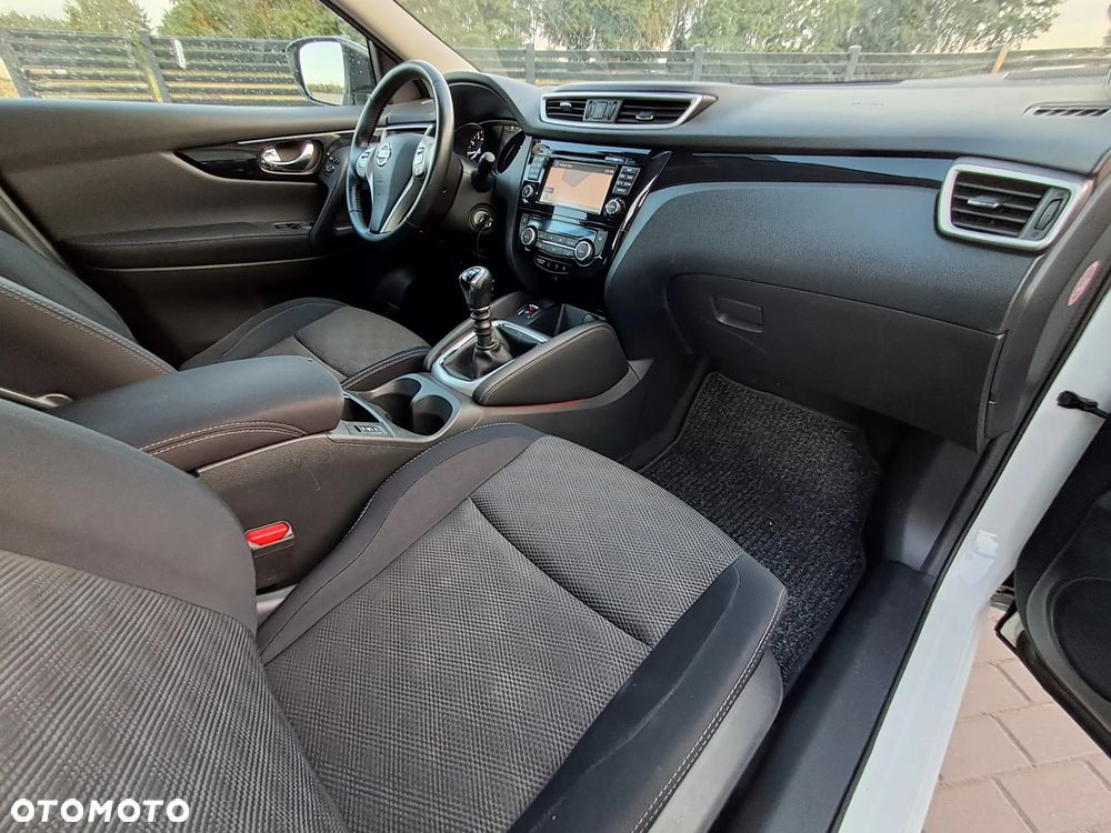 Nissan Qashqai 1.2 DIG-T Visia - 24