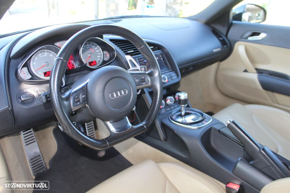 Audi R8 Coupé 4.2 FSI quattro R tronic - 16