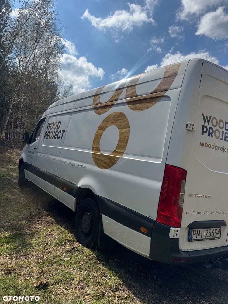 Mercedes-Benz Sprinter - 13