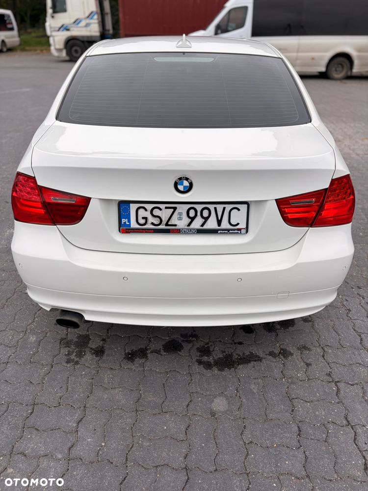 BMW Seria 3 320i - 12