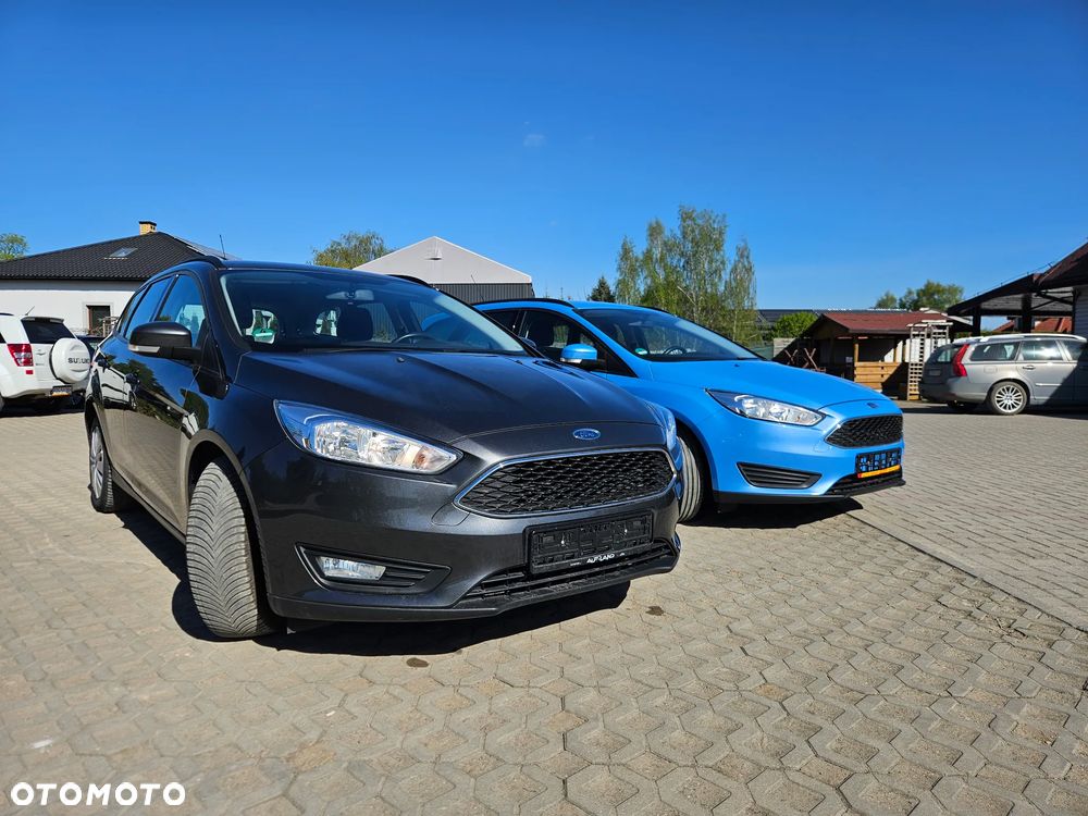 Ford Focus 1.0 EcoBoost Start-Stopp-System COOL&CONNECT DESIGN - 2