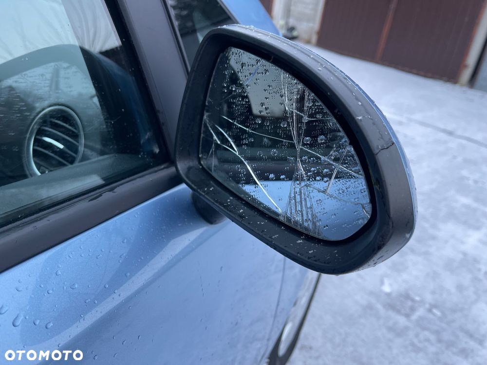 Opel Corsa 1.2 16V Essentia - 8