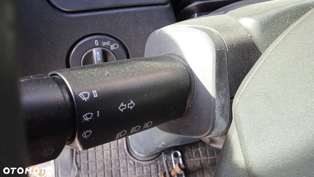 Kierownica multifunkcja licznik zegary panel szyb lusterek retarder deska rozdzielcza CB radio tachograf schowek kufer głośnik szyberdach MAN TGL - 10