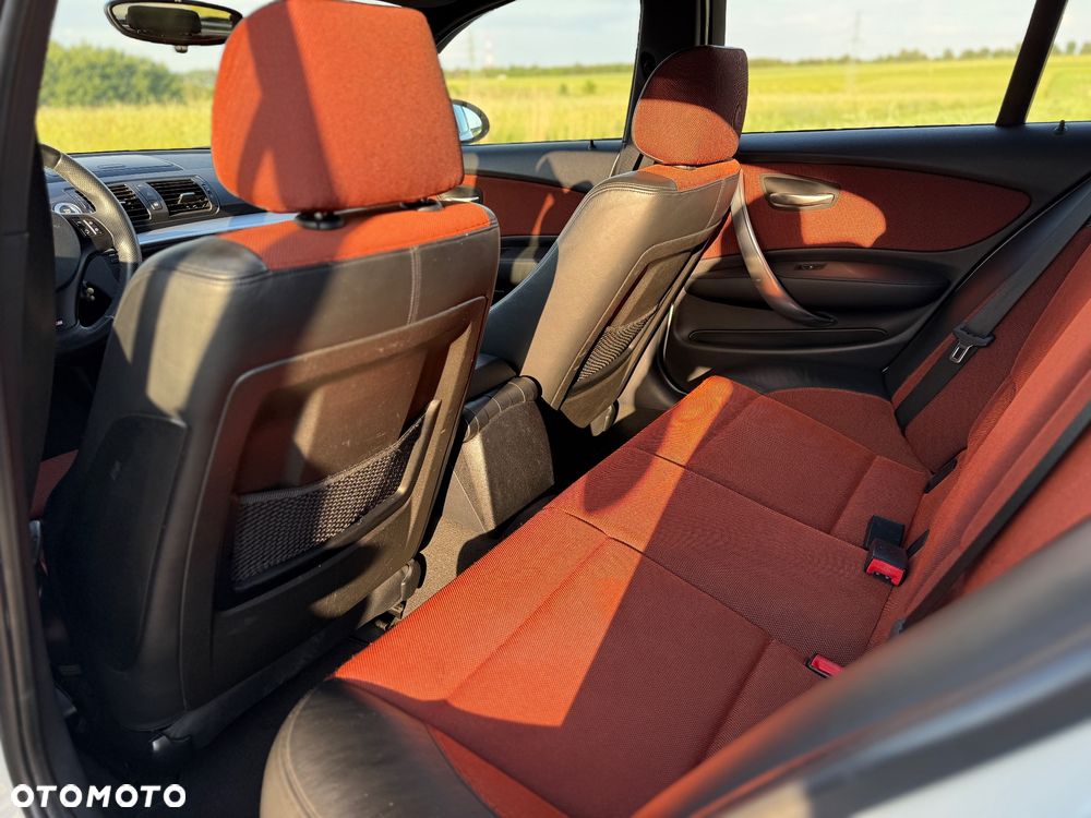 BMW Seria 1 118d - 24