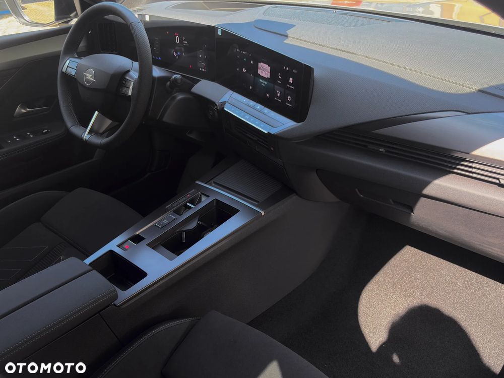 Opel Astra 1.6 T Plug-in Hybrid Edition - 14