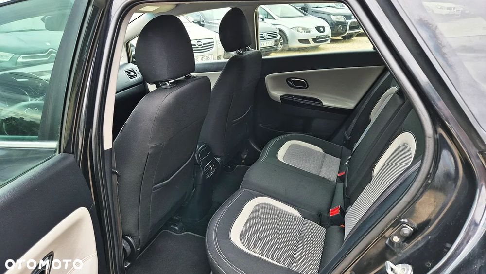 Kia Ceed 1.6 GDI Platinum Edition - 32