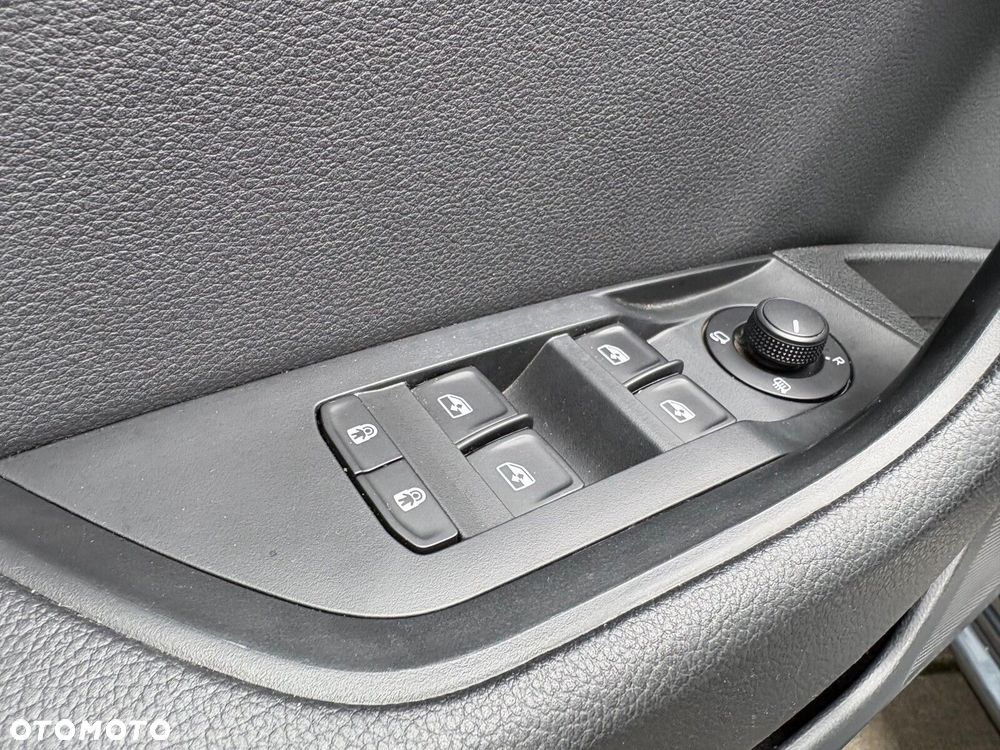 Skoda Superb 2.0 TDI Ambition DSG - 20