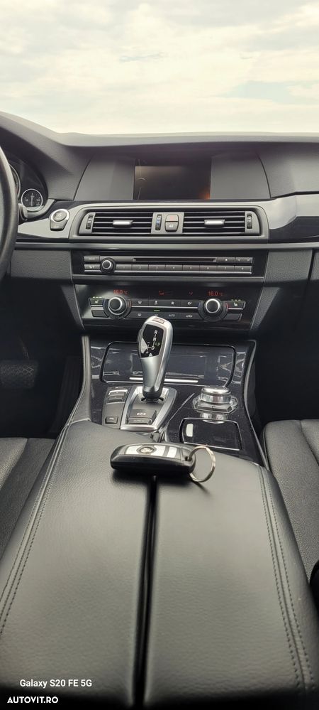 BMW Seria 5 520d Aut. Modern Line - 9