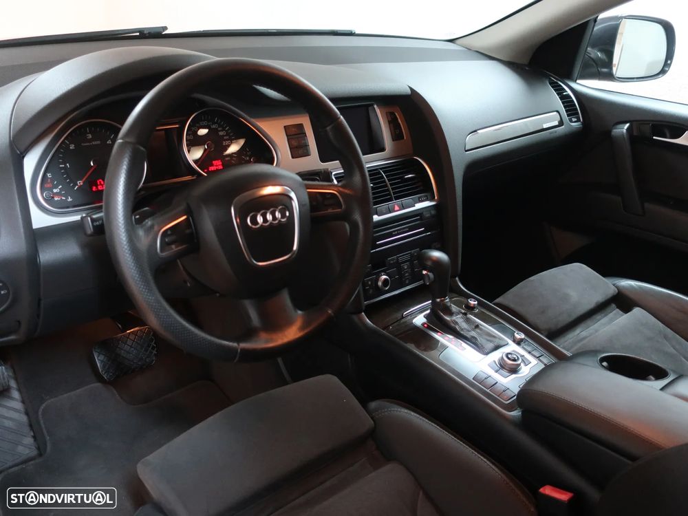 Audi Q7 3.0 V6 TDi quattro Tiptronic - 13