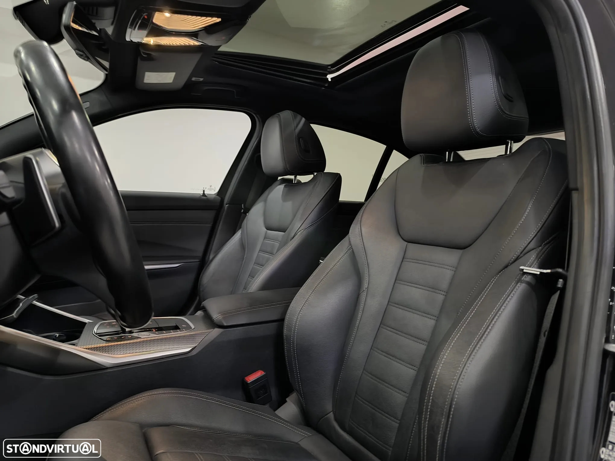 BMW 330 e Pack Desportivo M Auto - 28