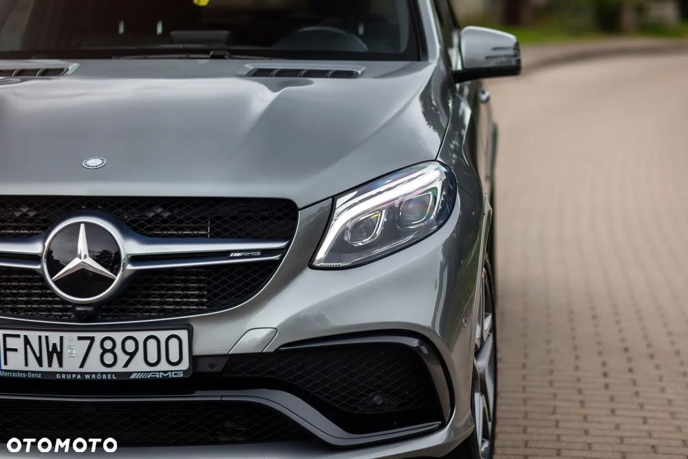 Mercedes-Benz GLE - 12