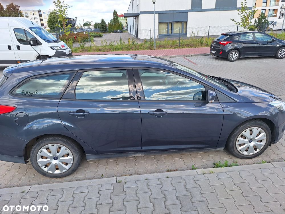Ford Focus - 8
