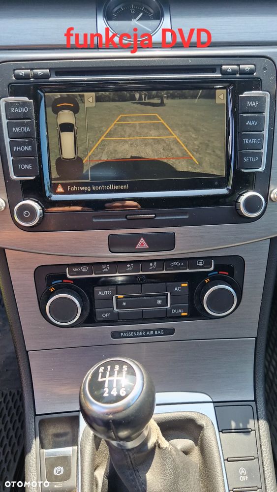 Volkswagen Passat - 20