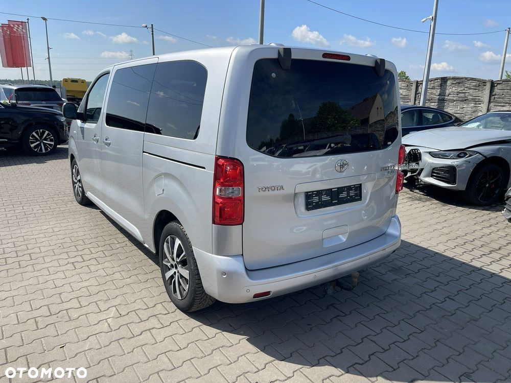 Toyota Proace Verso 2.0 D4-D Medium VIP - 2
