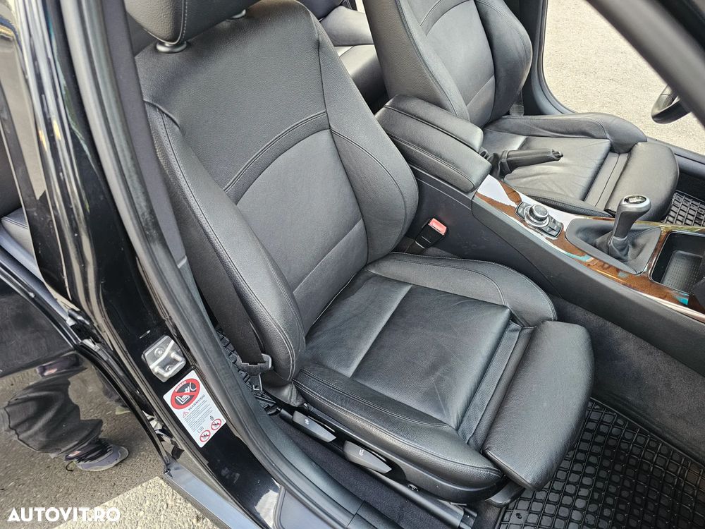 BMW Seria 3 320d - 15