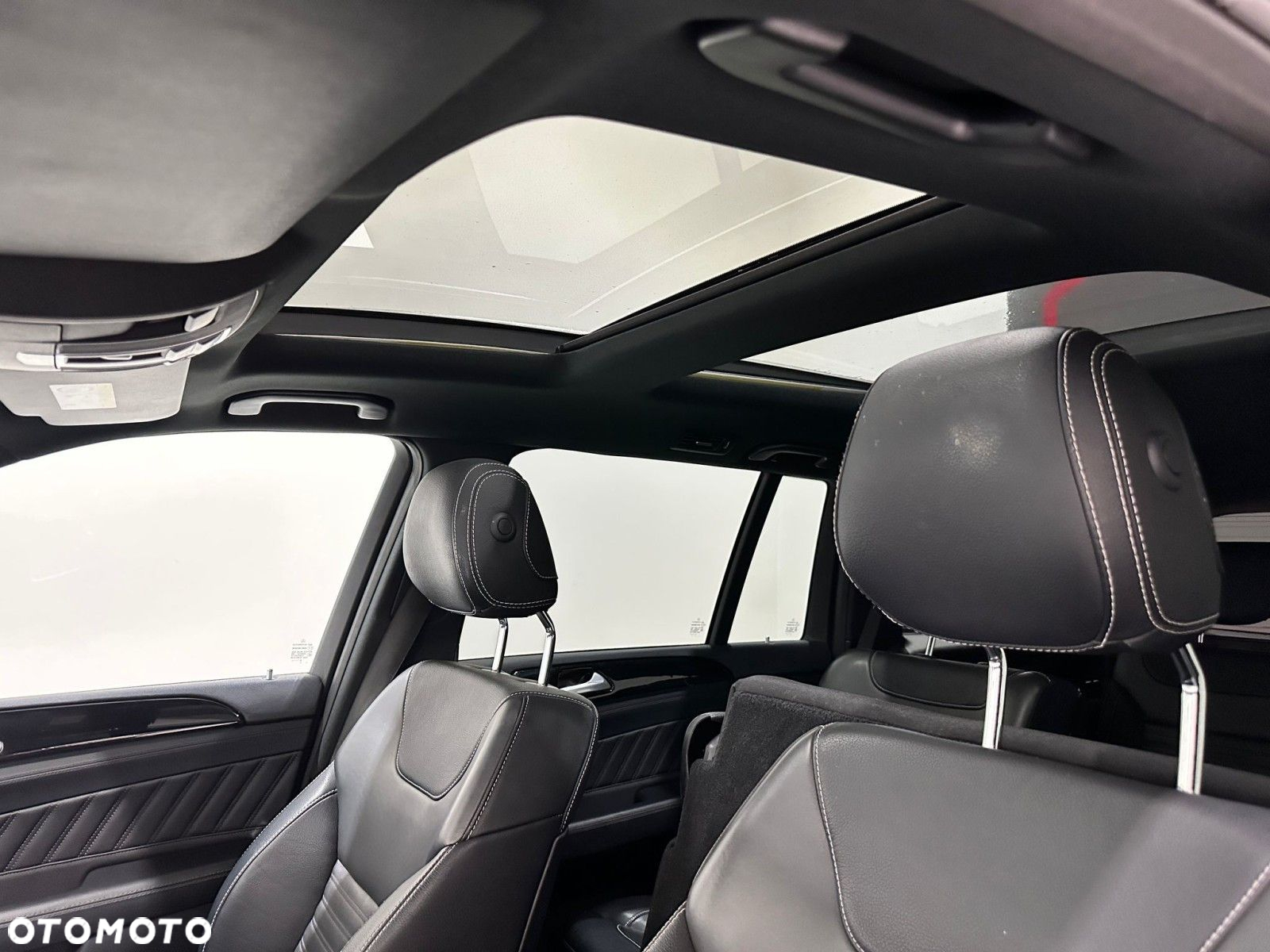 Mercedes-Benz GLS 350 d 4-Matic - 29