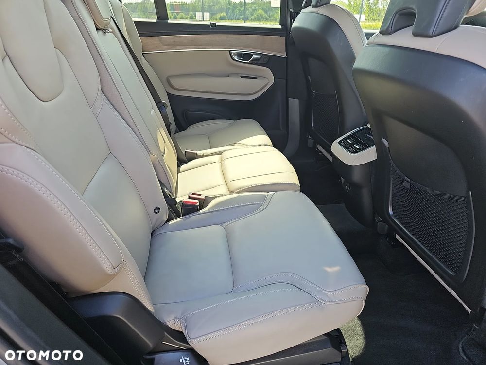 Volvo XC 90 B5 B AWD Ultra Bright 7os - 22