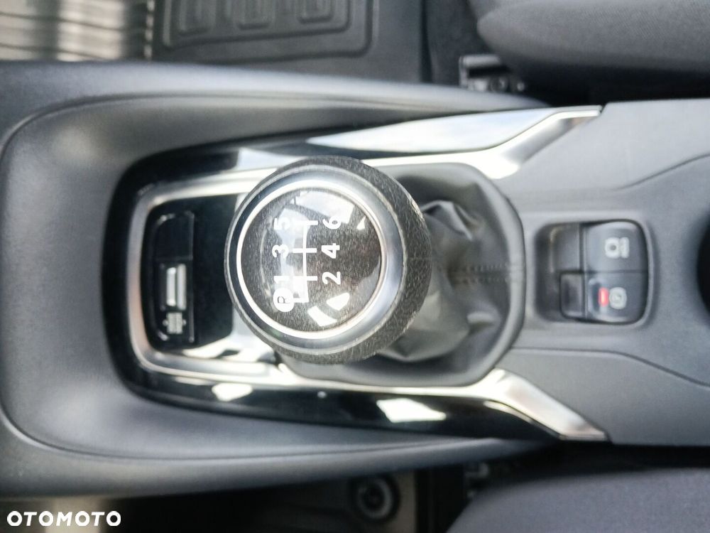 Toyota Corolla 1.2 T Active - 24