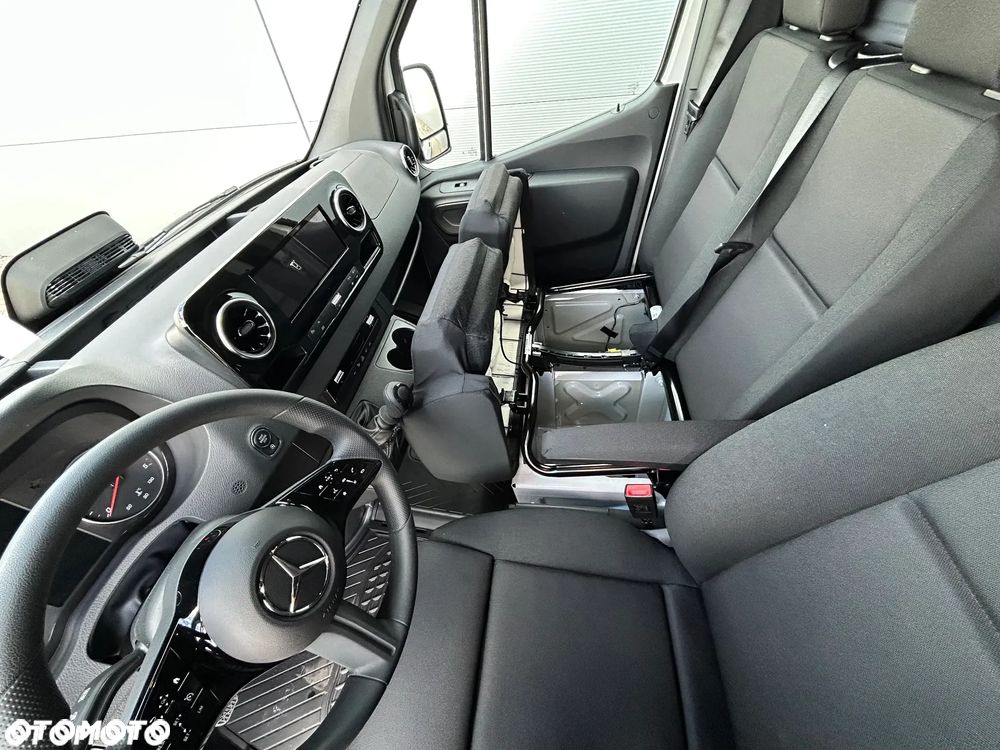 Mercedes-Benz Sprinter 315 Furgon Standard - 9