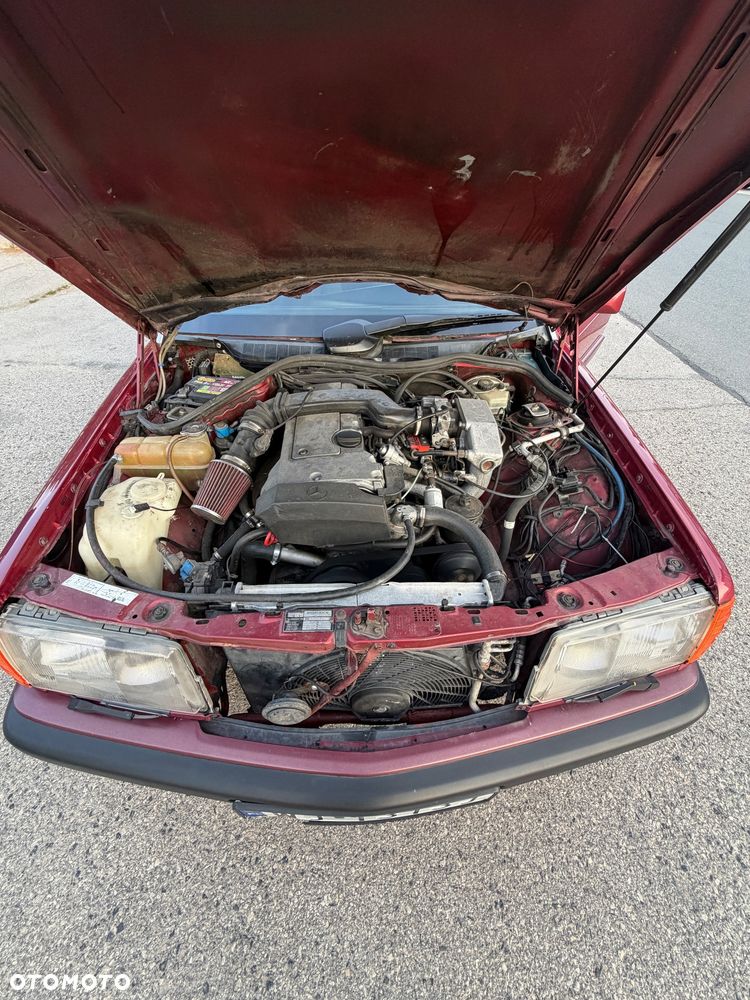 Mercedes-Benz W201 (190) - 14