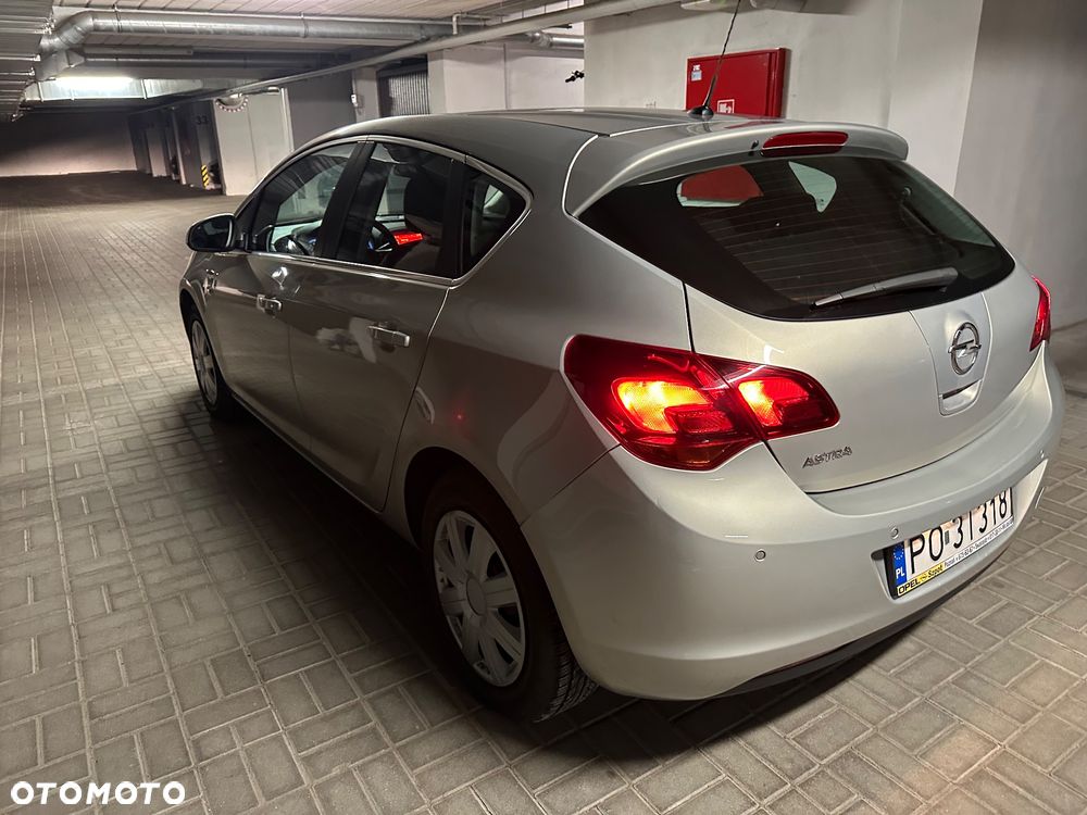 Opel Astra - 6
