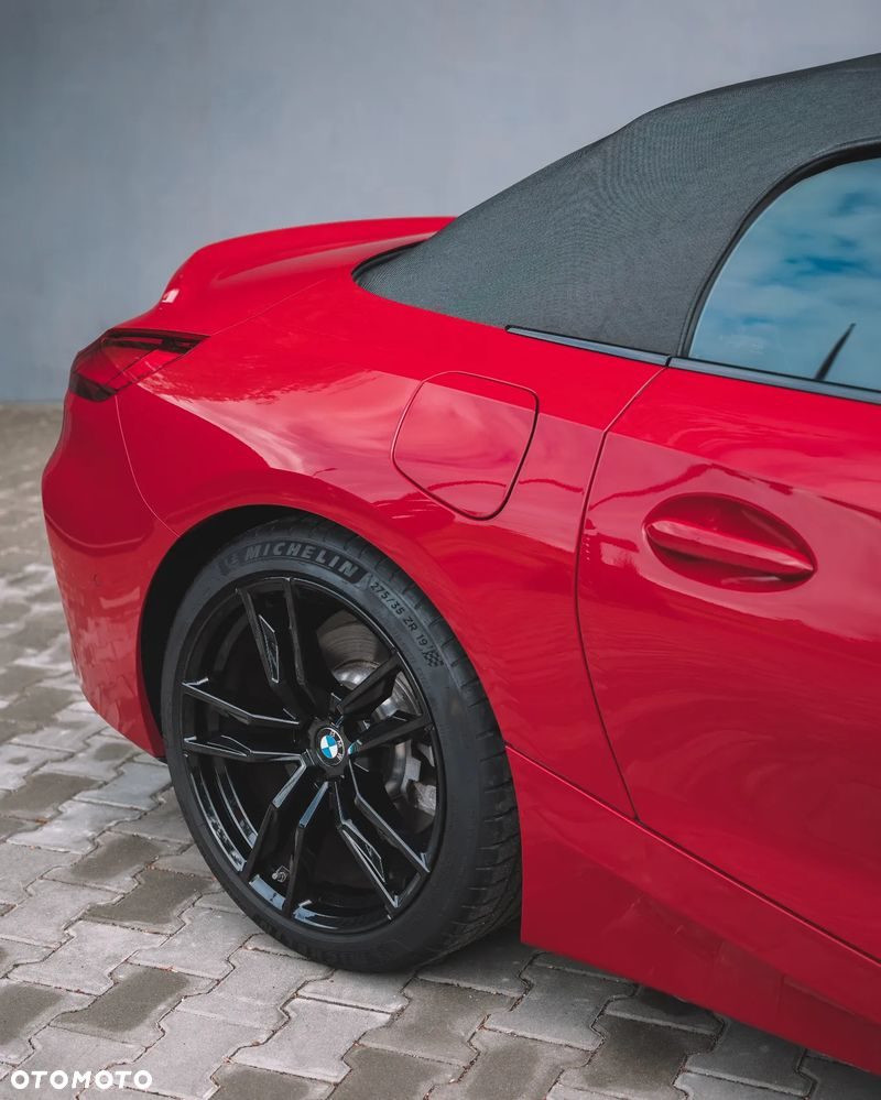 BMW Z4 sDrive30i - 12