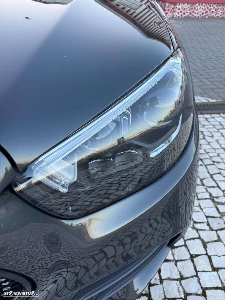 Mercedes-Benz E 300 de 4Matic 9G-TRONIC AMG Line - 10