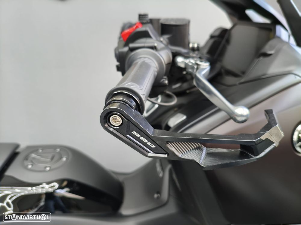 Yamaha TMAX Tech Max - 11