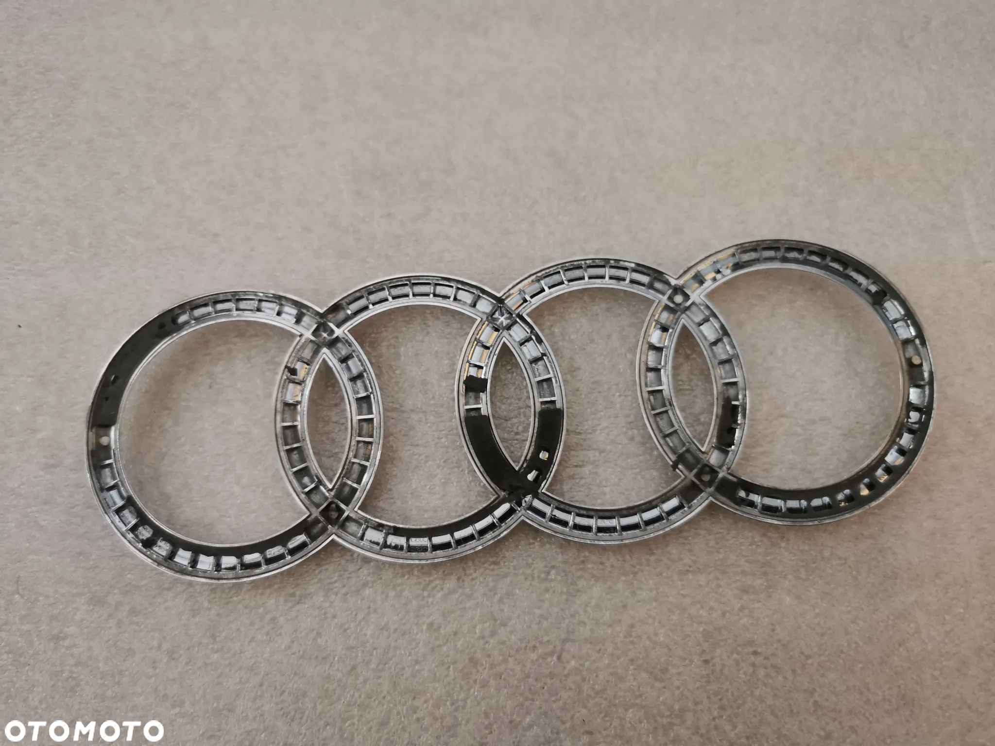 Audi A5 8T A4 B8 Emblemat tył klapy bagażnika logo znaczek 8F0853742 - 2