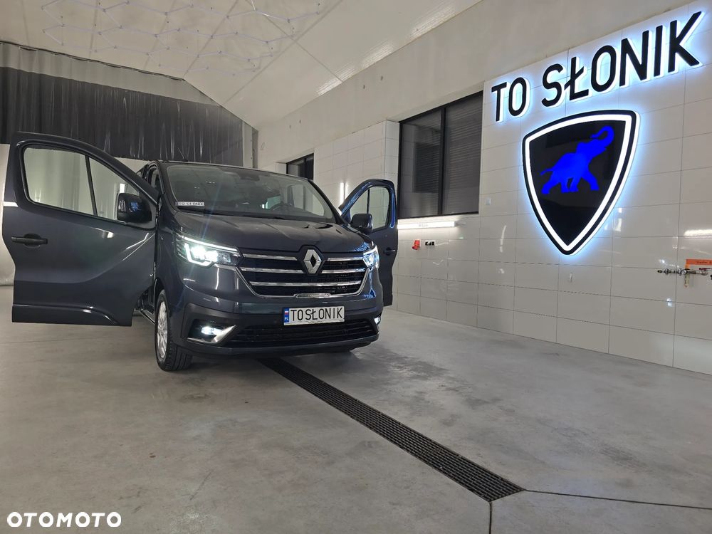 Renault Trafic - 16