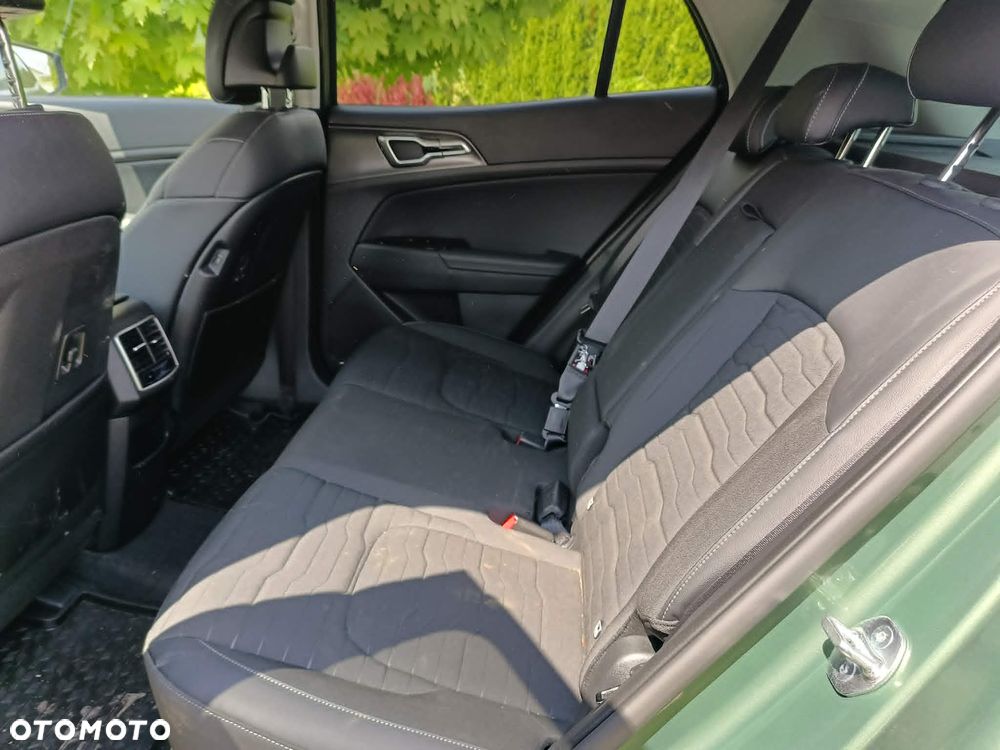 Kia Sportage 1.6 T-GDI PHEV Business Line 4WD - 36
