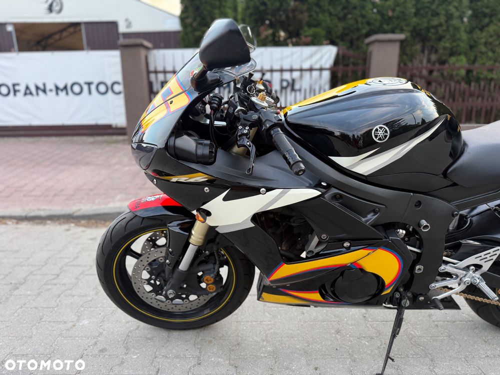 Yamaha R6 - 22