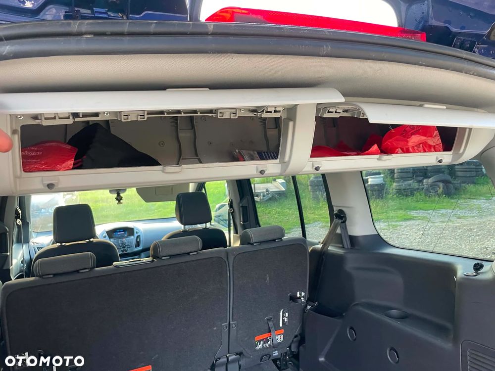 Ford Tourneo Connect Grand - 9