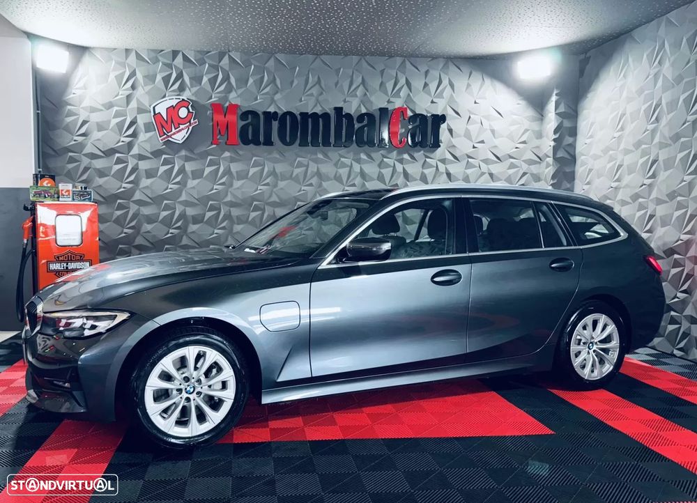 BMW 330 e Touring Aut. Sport Line - 1